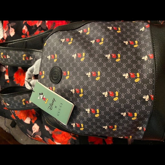 Mickey Mouse - Picture 5 of 9